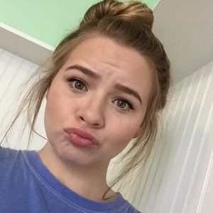 Meet your Posher, Hannah