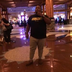 Meet your Posher, Robert