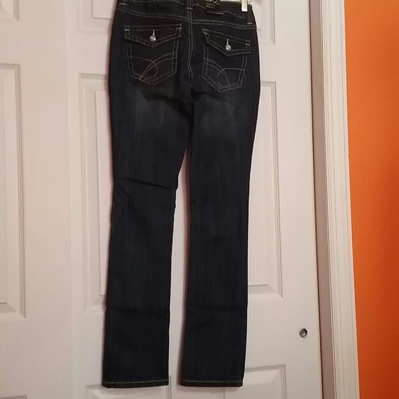 Jean - Picture 2 of 2