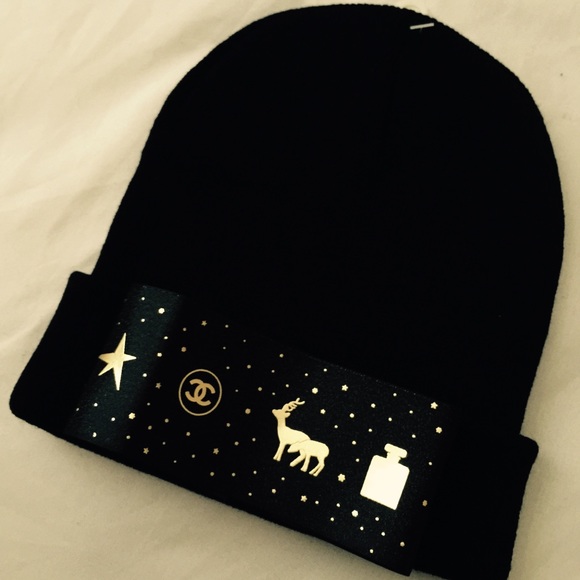 BLACK AND GOLD DESIGNER BEANIE - Picture 1 of 1