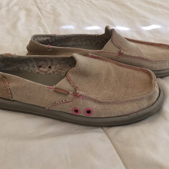 Sanuk Shoes