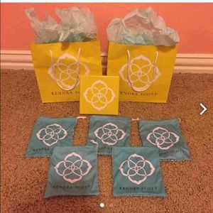 ❌sold❌ Kendra Scott Gift and Dust bags!