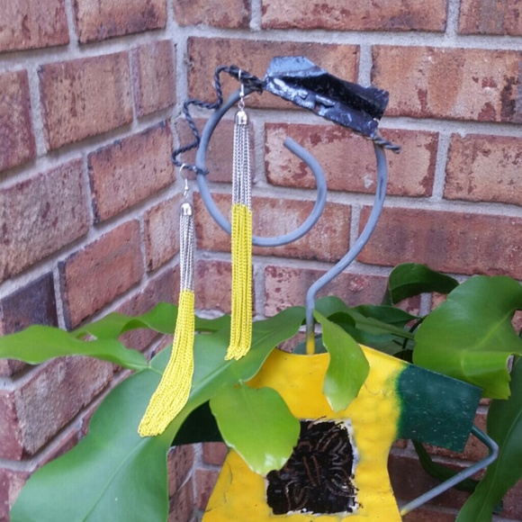 Fringed 2 tone earrings - Picture 2 of 2