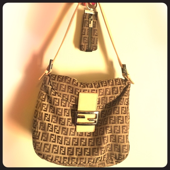 FENDI Handbags - 👜 Fendi Authentic Bag 👝
