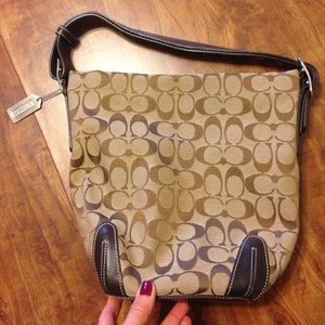 Women's handbag