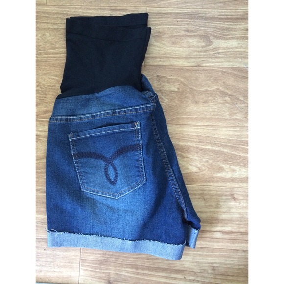 Maternity denim shorts