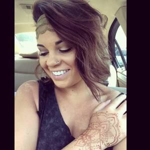 Meet your Posher, Sarah jane