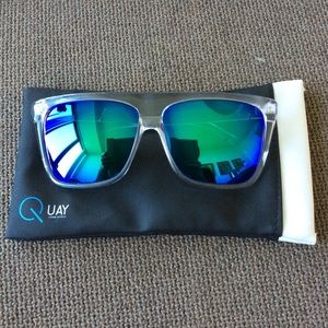 Quay Australia XL Mirror sunnies
