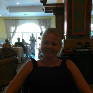 Meet your Posher, Dixie