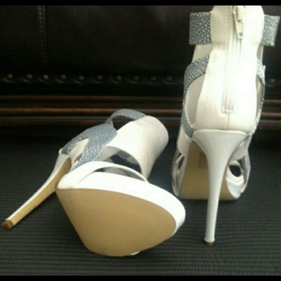 White with silverish blue high heels - Picture 2 of 2