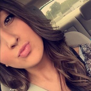 Meet your Posher, Kaitlyn