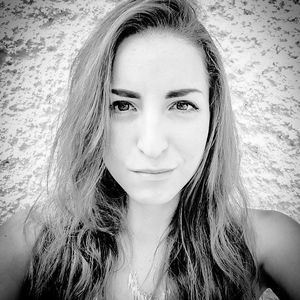 Meet your Posher, Lore