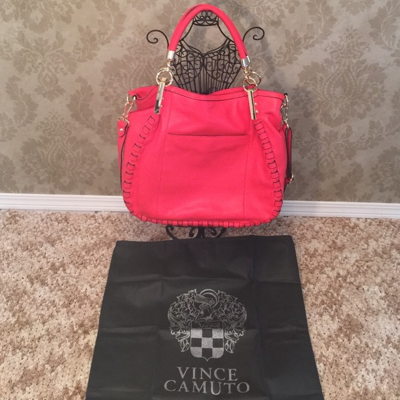 Vince Camuto Handbags - Vince Camuto Tote