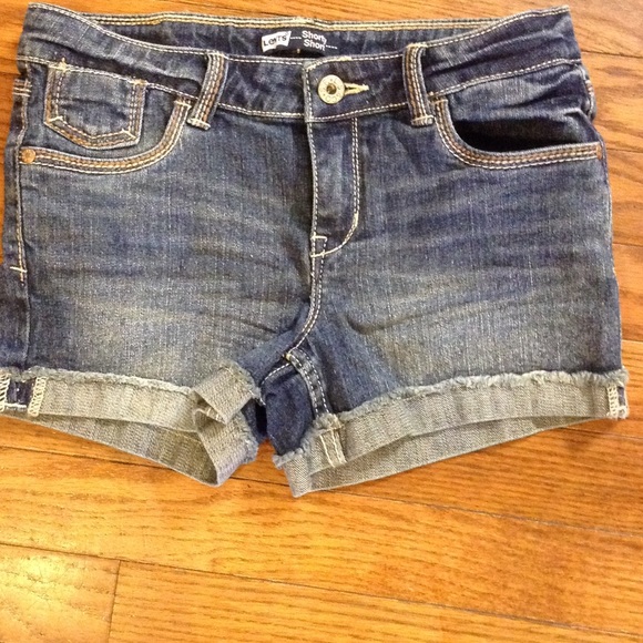 Levi's shorty shorts
