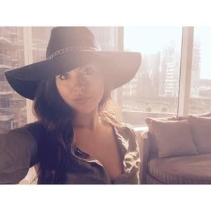 Meet your Posher, Steph