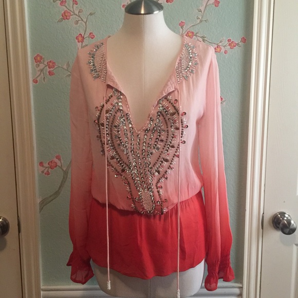 💐Beautiful/romantic top💐 - Picture 3 of 3