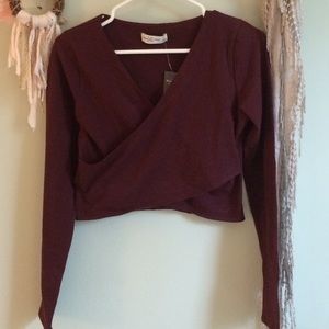 Abercrombie wrap front crop