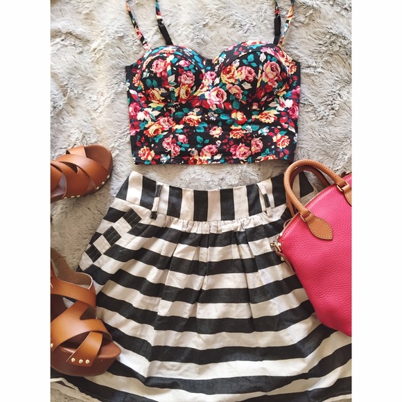 Dresses & Skirts - B&W Striped Skirt