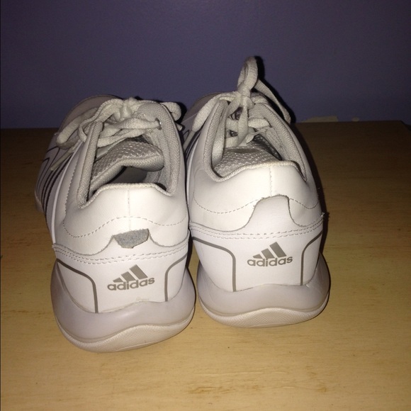 Cheer shoes - Picture 2 of 4