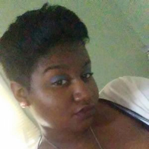 Meet your Posher, Nia