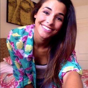 Meet your Posher, Nicole