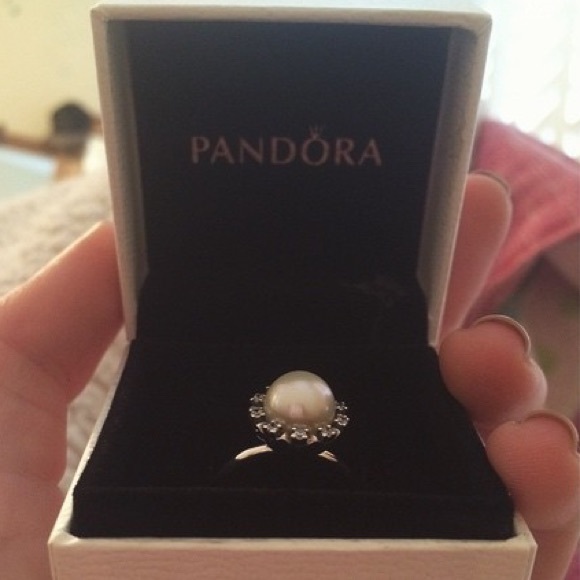 Gorgeous Pandora Ring!
