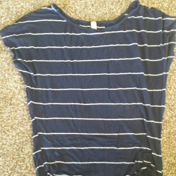 Navy tee with white stripes - Picture 1 of 3