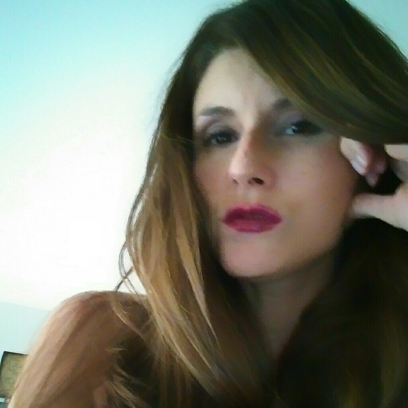 Meet your Posher, Kim - Picture 1 of 1