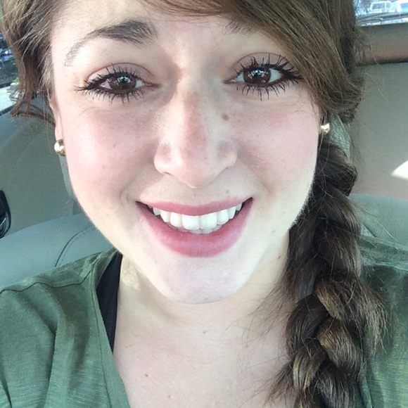 Meet your Posher, Julia