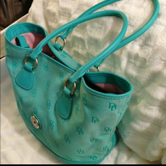 Dooney & Bourke Handbags - Dooney & Bourke tote