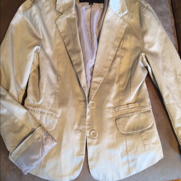 Jacket - Picture 1 of 1