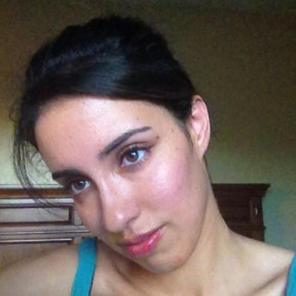 Meet your Posher, Julieta - Picture 1 of 1