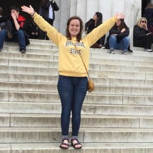 Meet your Posher, Abby