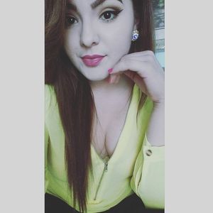 Meet your Posher, Yamii