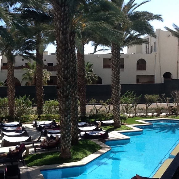 Meet your Posher, She Runs It - Picture 5 of 6