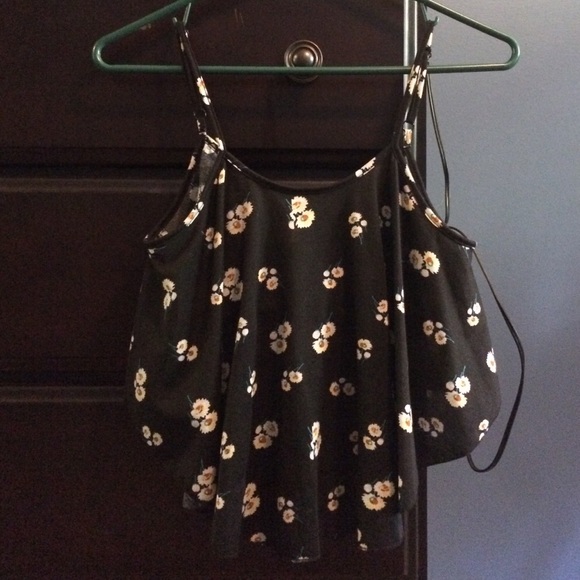 Floral flounce crop top - Picture 1 of 3