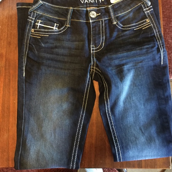 Cute pair of vanity jeans! 💜