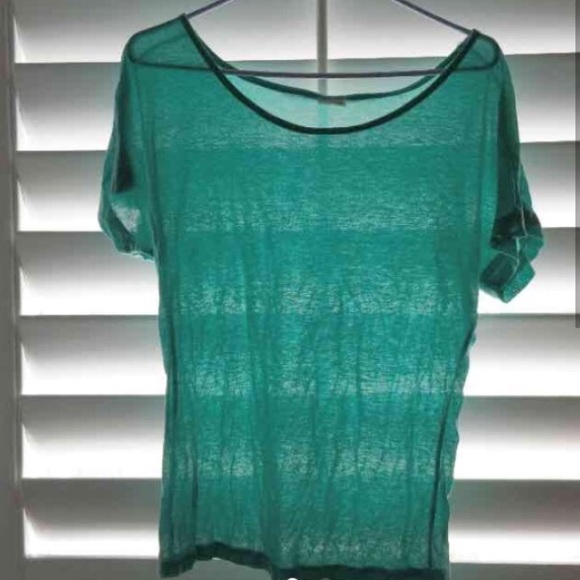 Tilly's top