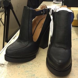 Qupid platform heels