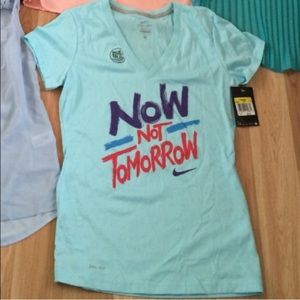 NWT Nike DriFit Workout Tee