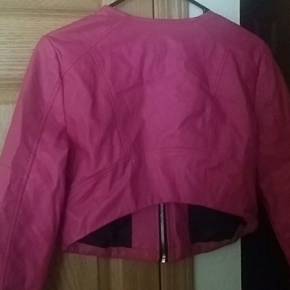 Crop Jacket - Picture 2 of 2