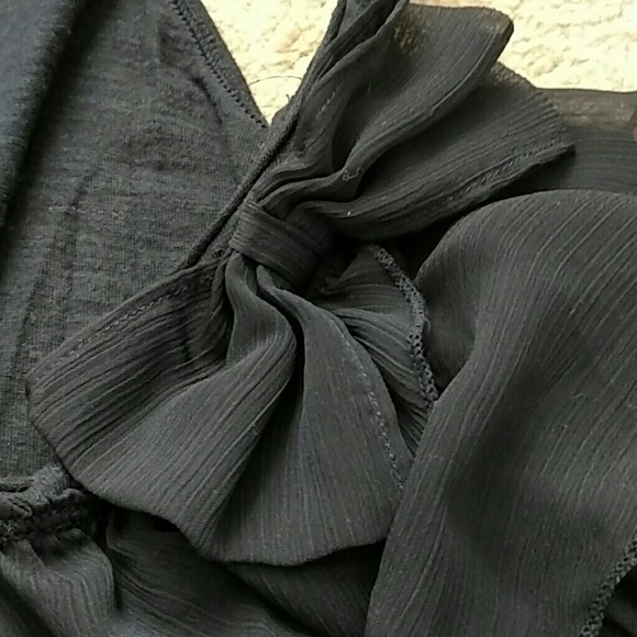 Navy blue ruffled bow tank top - Picture 2 of 3