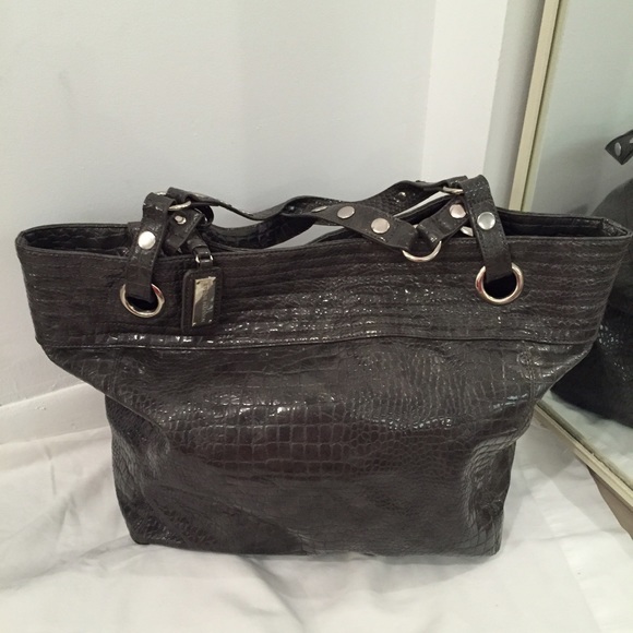 ⛔️SOLD⛔️STEVE MADDEN SHOULDER BAG.