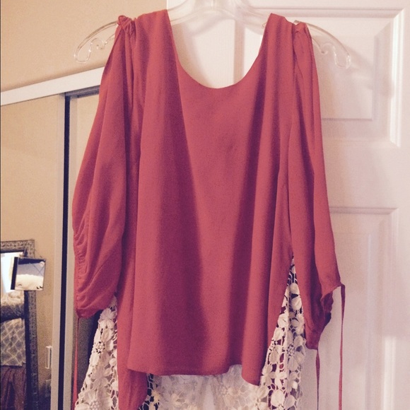 Tops - Anthropologie cold shoulder crochet back top