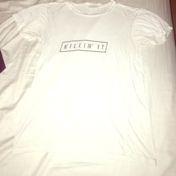 Brandy Melville Tops - BRANDY MELVILLE KILLIN TSHIRT