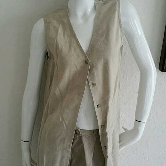 Unique, spin on pantsuit