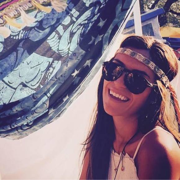 Meet your Posher, Abbey - Picture 1 of 1