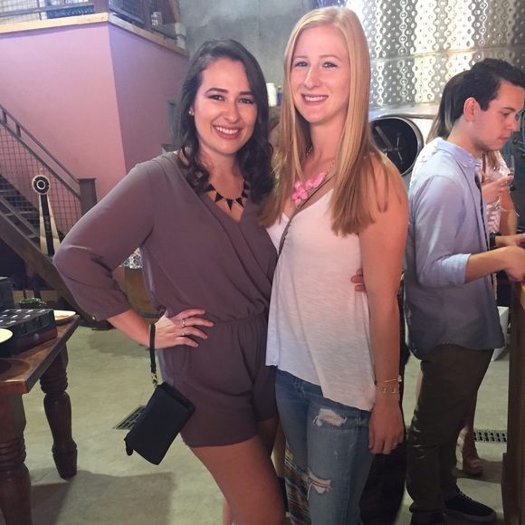 Meet your Posher, Alisa - Picture 1 of 1