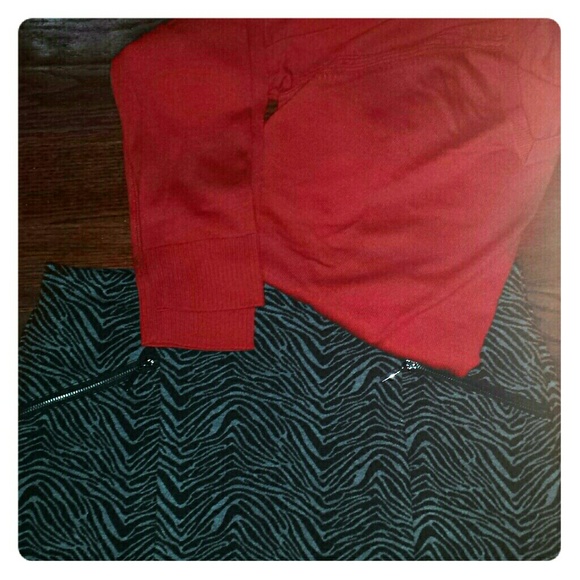 2/$10 Alfani animal print stretchy pencil skirt