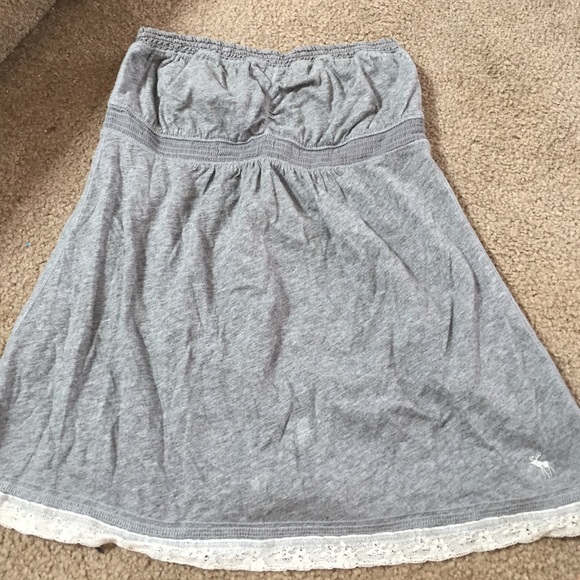 Strapless grey top!